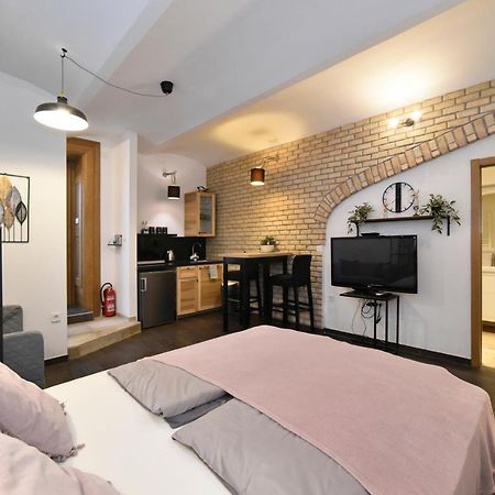 Manuela Varsavska Studio Apartments Zagreb Buitenkant foto