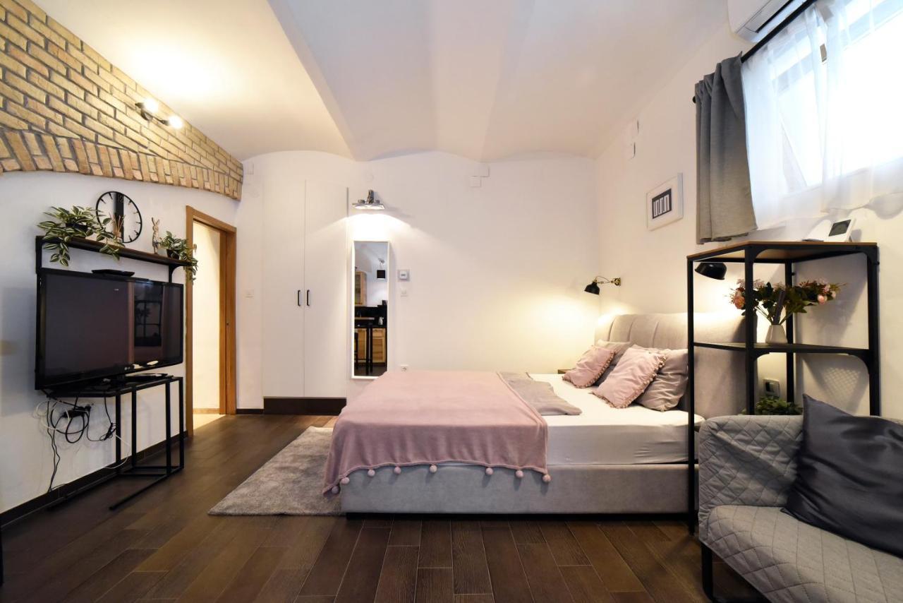 Manuela Varsavska Studio Apartments Zagreb Buitenkant foto