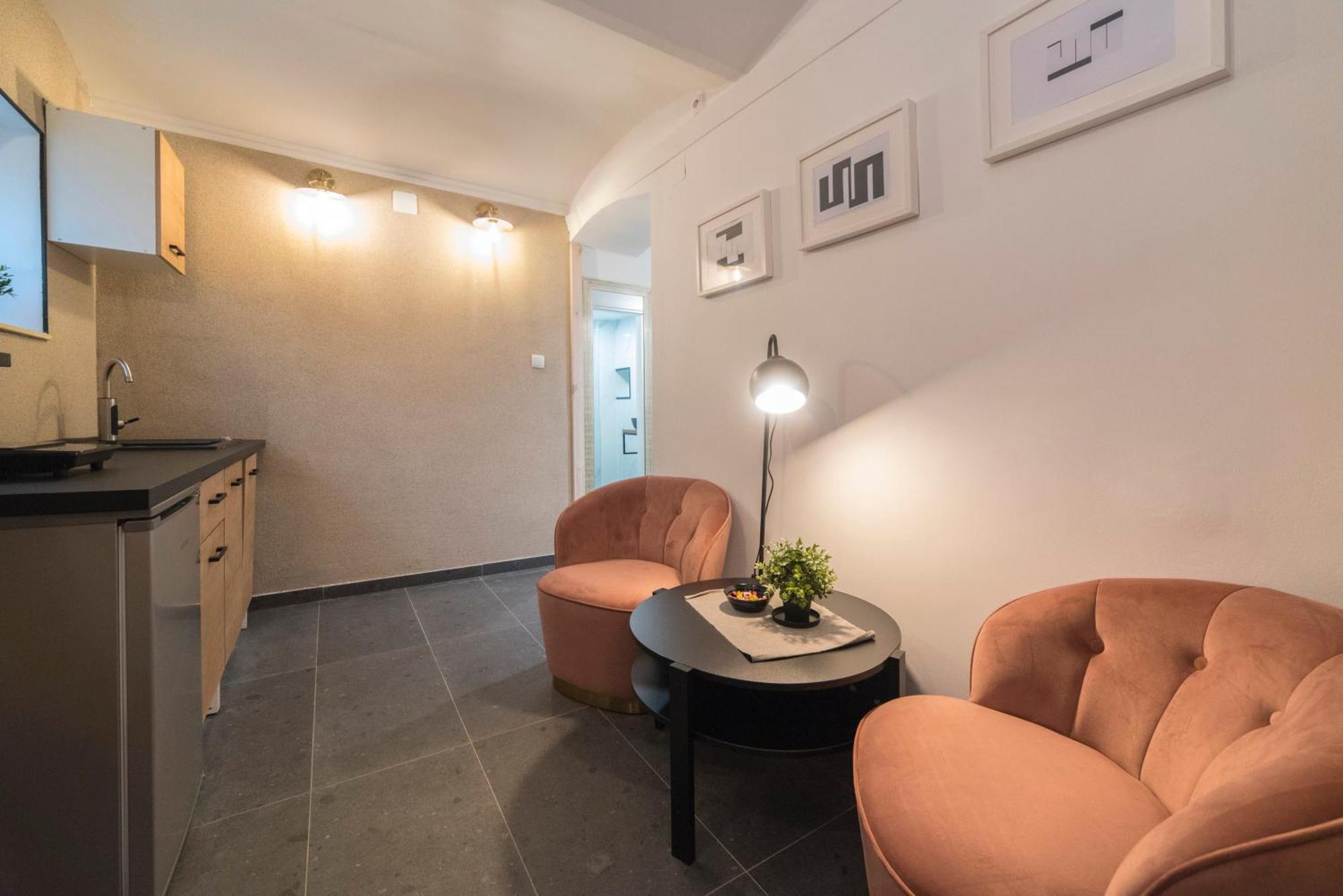 Manuela Varsavska Studio Apartments Zagreb Buitenkant foto