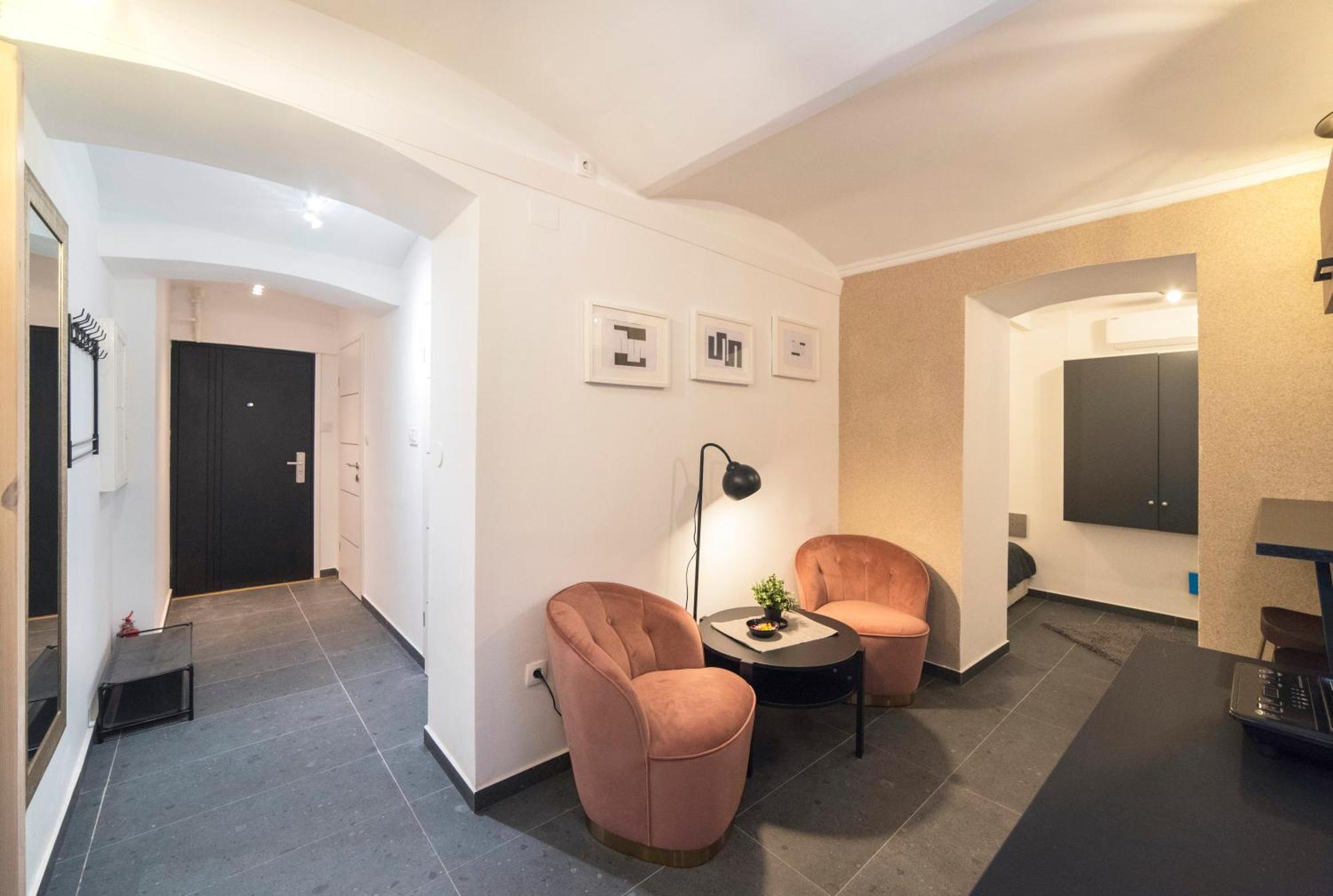 Manuela Varsavska Studio Apartments Zagreb Buitenkant foto