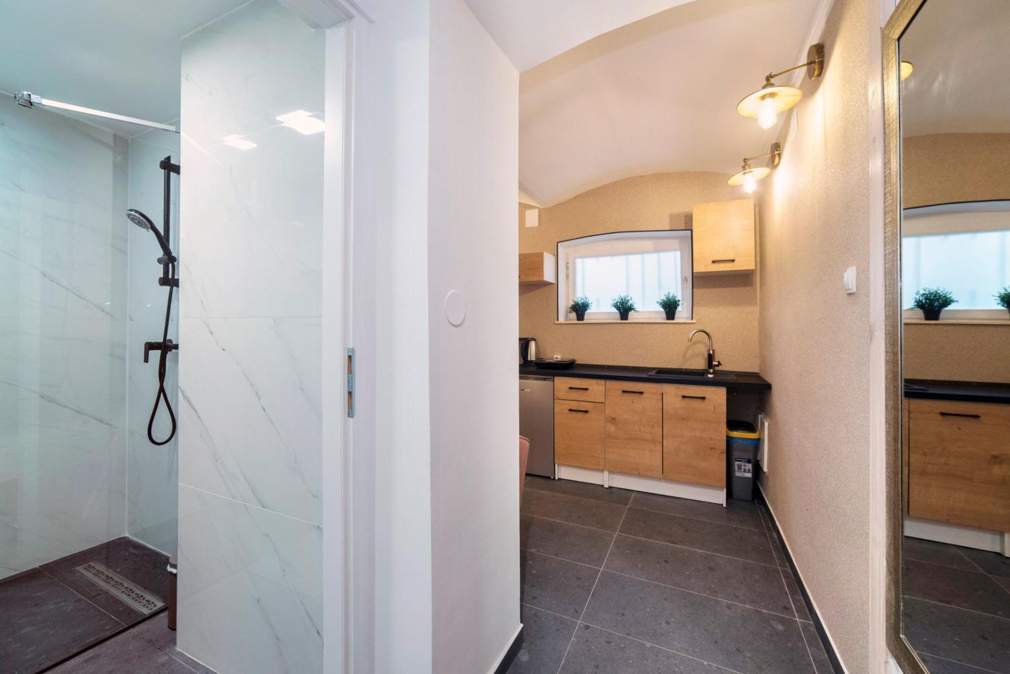 Manuela Varsavska Studio Apartments Zagreb Buitenkant foto